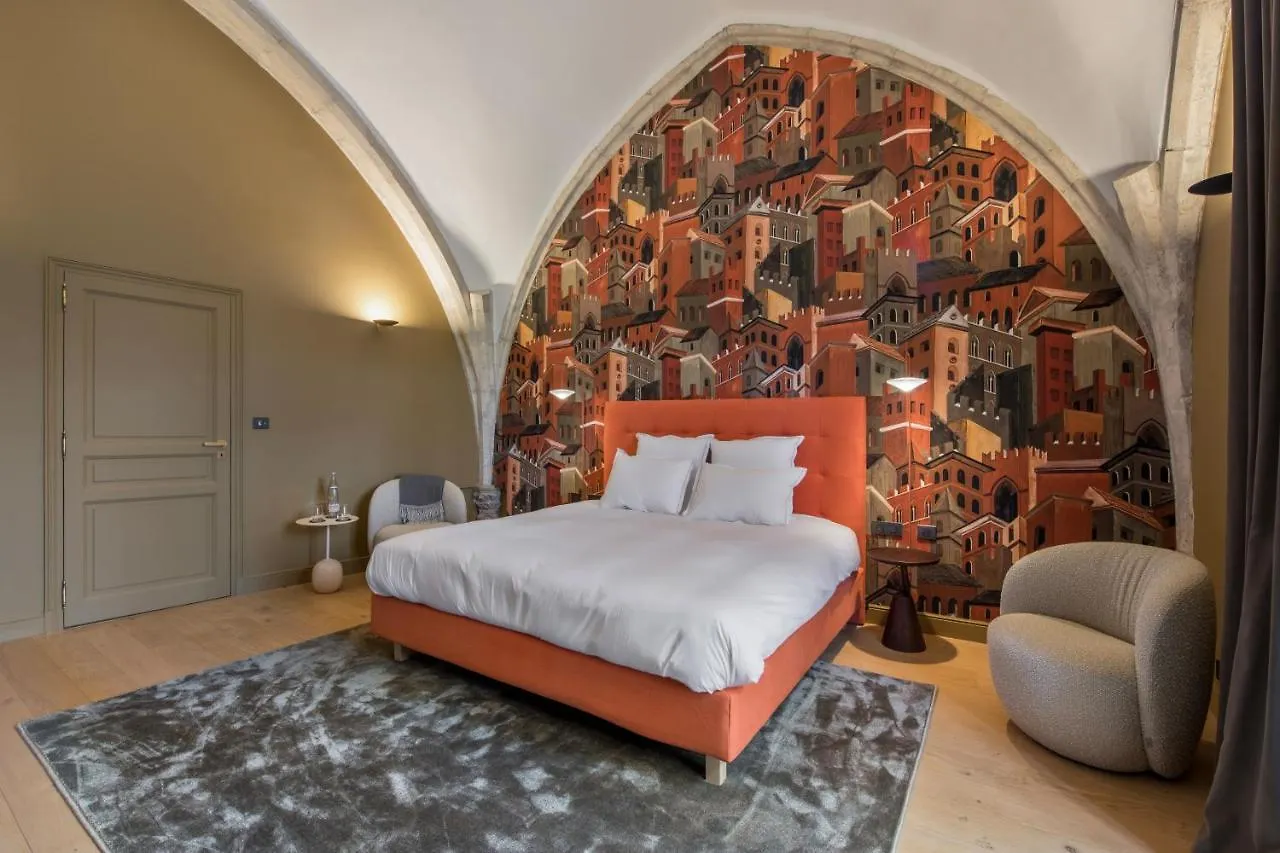 Les Suites De L'Ile Barbe Lyon