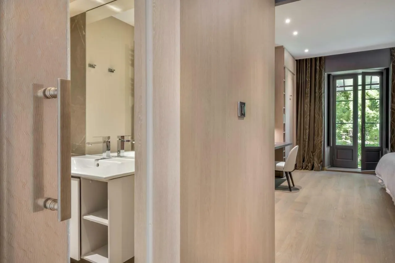 Les Suites De L'Ile Barbe Lyon France