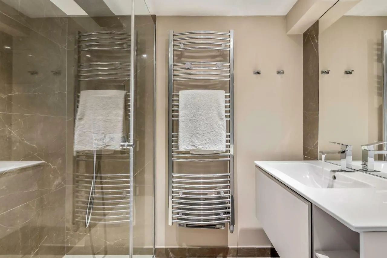 Apartment Les Suites De L'Ile Barbe Lyon France